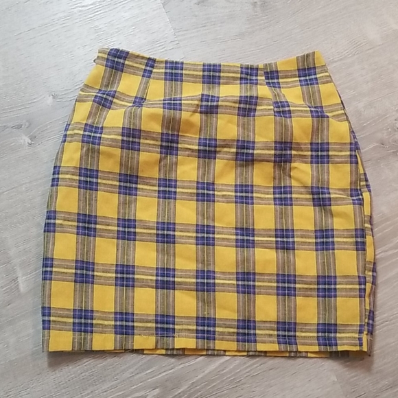 2 piece plaid top/skirt - Picture 2 of 7